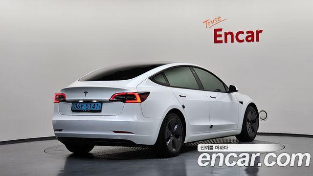 Tesla Model 3 RWD - фото 1