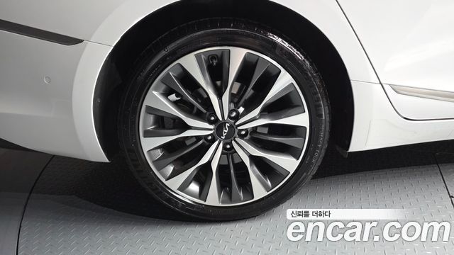 Kia K8 2.5 Gasoline 2WD Noblesse - фото 4