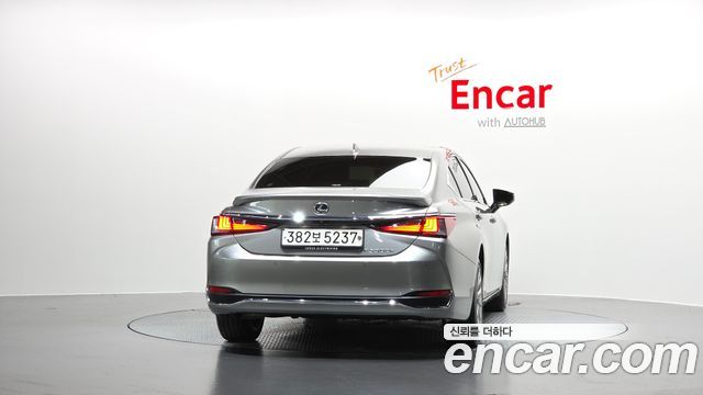 Lexus ES 7-го поколения Luxury Plus - фото 3