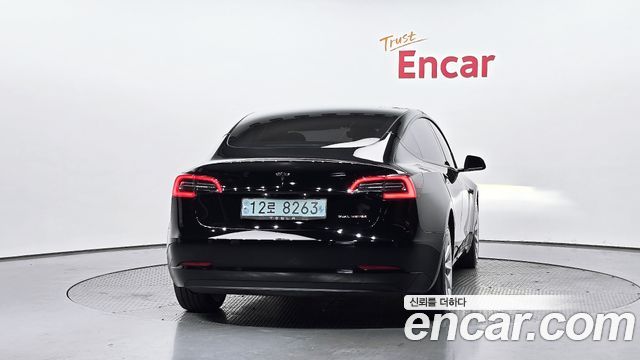 Tesla Model 3 Long Range AWD - фото 3
