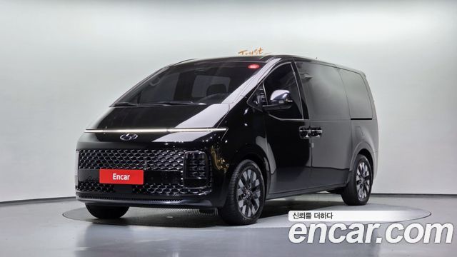 Hyundai Staria Lounge 9-Seater Prestige - фото 0