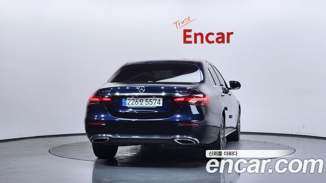Mercedes-Benz E-Class W213 E250 Avantgarde - фото 3