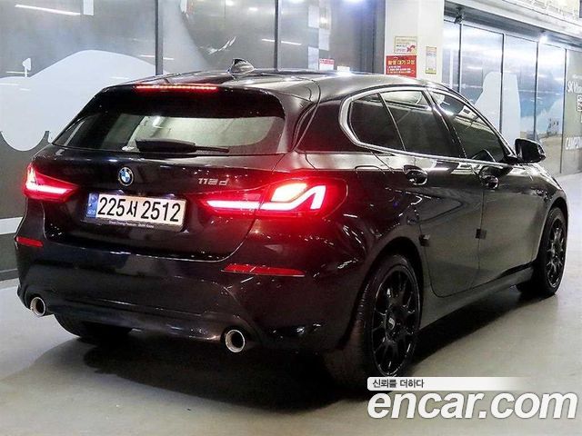 BMW 1-Series F40 118d Sport - фото 3