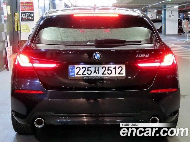BMW 1-Series F40 118d Sport - фото 4