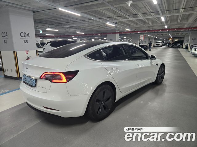 Tesla Model 3 Long Range AWD - фото 1