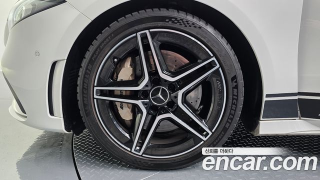 Mercedes-Benz A-Class W177 AMG A35 4MATIC Sedan - фото 4
