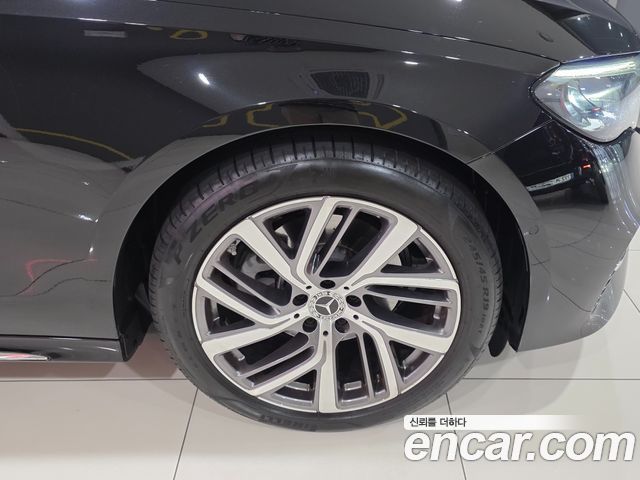 Mercedes-Benz E-Class W214 E220d 4MATIC Exclusive - фото 4