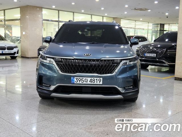 Kia Carnival 4-го поколения 9-Seater Signature - фото 1