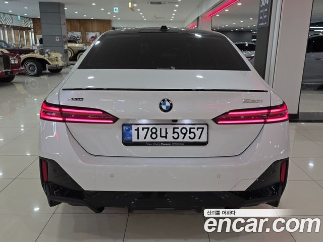 BMW 5-Series G60 530i xDrive M Sport Pro Special Edition - фото 3
