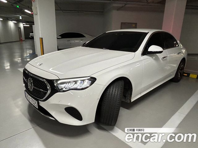 Mercedes-Benz E-Class W214 E200 Avantgarde Limited - фото 0