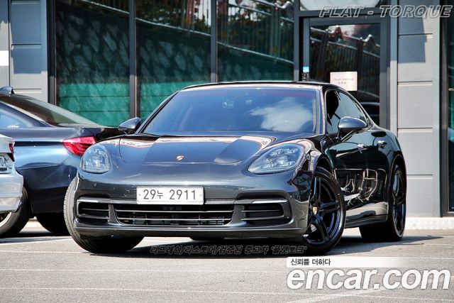 Porsche Panamera 3.0 AWD - фото 0