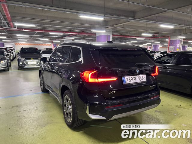 BMW X1 U11 xDrive 20i xLine - фото 2