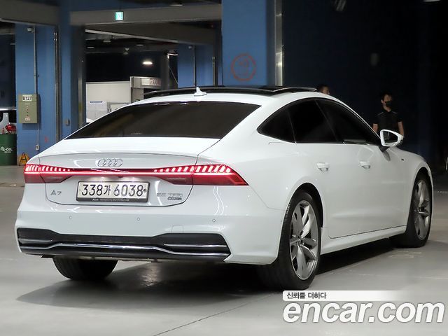 Audi A7 55 TFSI Quattro Premium - фото 1