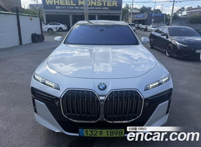 BMW 7-Series G70 740d xDrive M Sport - фото 0