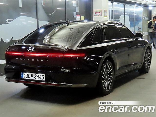 Hyundai Grandeur GN7 2,5 Gasoline 2WD Calligraphy - фото 3