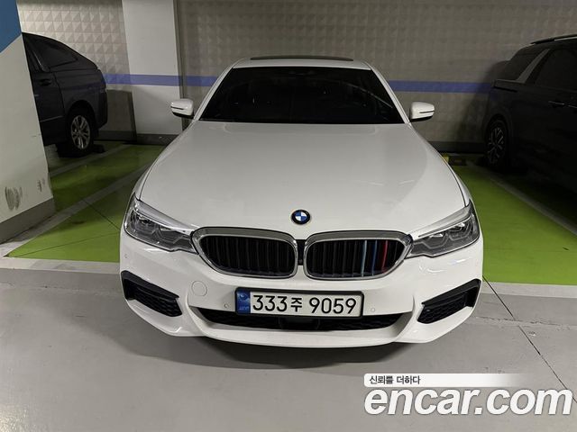 BMW 5-Series G30 520d M Sport Package Plus - фото 0