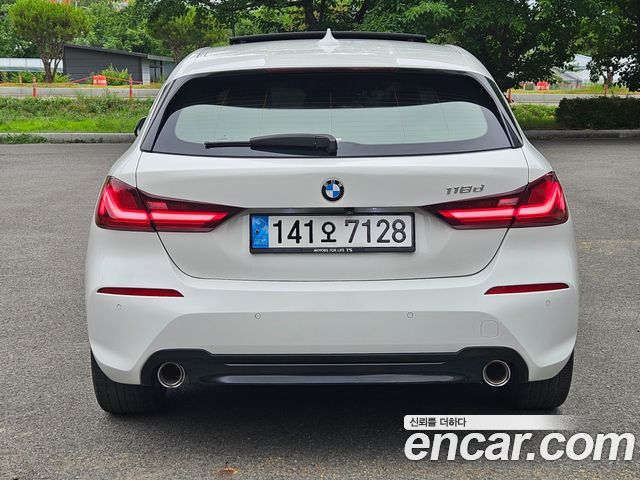 BMW 1-Series F40 118d Sport - фото 3
