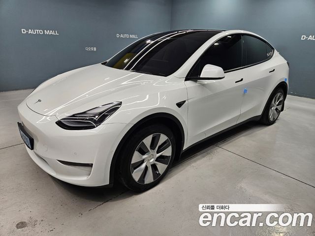Tesla Model Y Standard Range RWD - фото 2