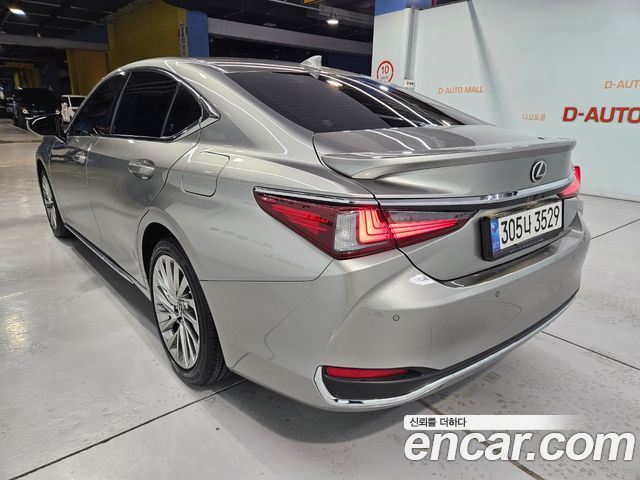 Lexus ES 7-го поколения Executive - фото 3