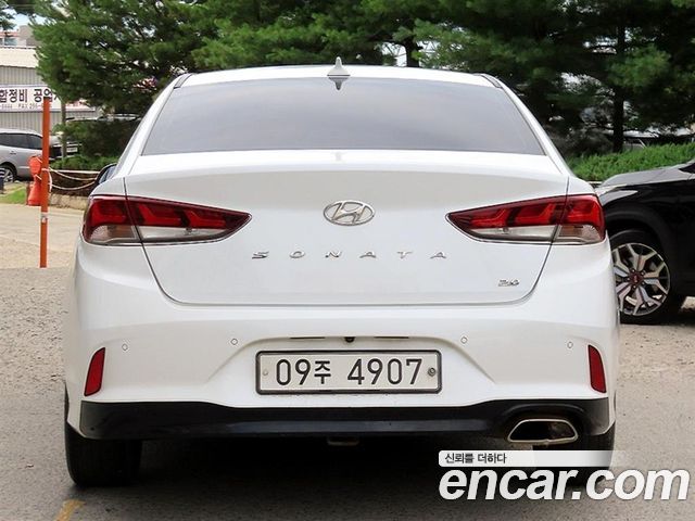 Hyundai Sonata 2.0 Smart Spicial - фото 3
