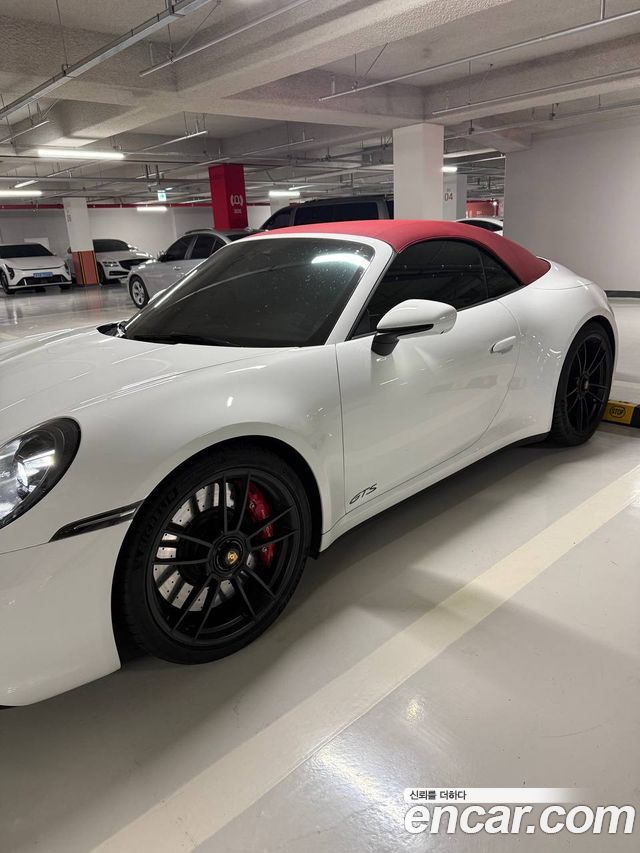 Porsche 911 Carrera 4 GTS Cabriolet - фото 2