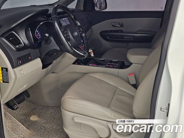 Kia Carnival Новый 9-Seater Luxury - фото 4