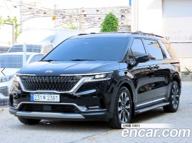 Kia Carnival 4-го поколения 9-Seater Signature - фото 0