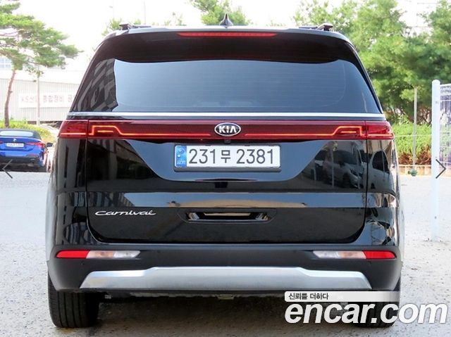 Kia Carnival 4-го поколения 9-Seater Signature - фото 2