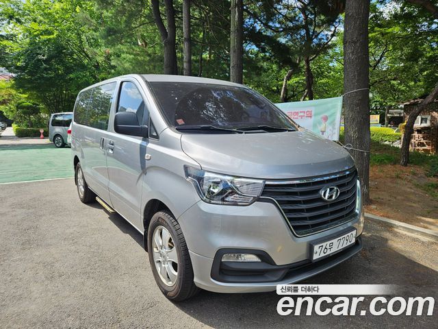 Hyundai Starex Новый 4WD Wagon 12-Seater Smart - фото 0