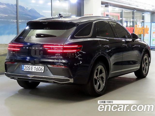 Genesis GV70 3.5T Gasoline AWD - фото 3