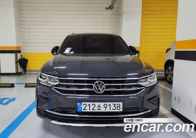 Volkswagen Tiguan 2-го поколения 2.0 TDI Prestige - фото 0