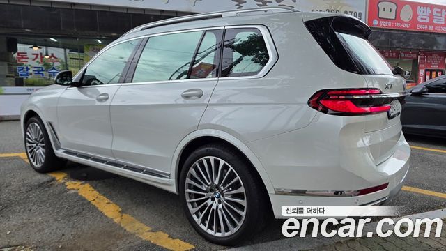 BMW X7 G07 xDrive 40i Design Pure Excellence 6-Seater - фото 3