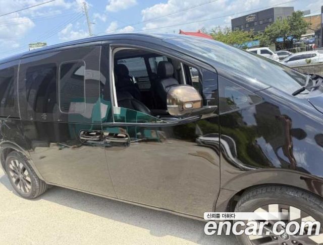 Hyundai Staria Lounge 9-Seater Inspiration - фото 1