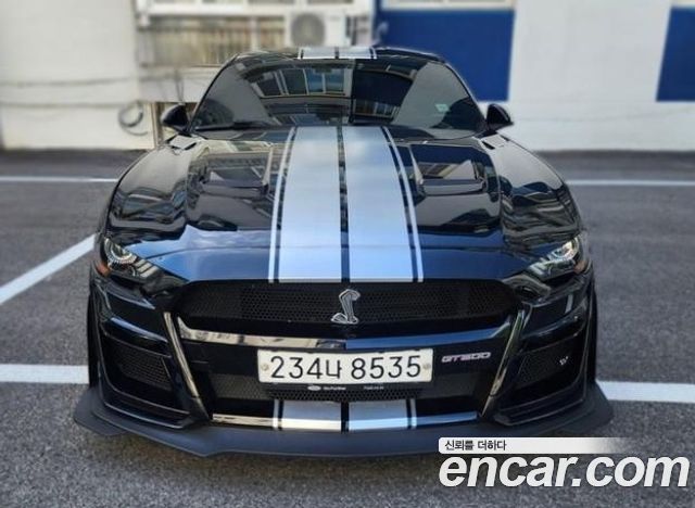 Ford Mustang Coupe - фото 0