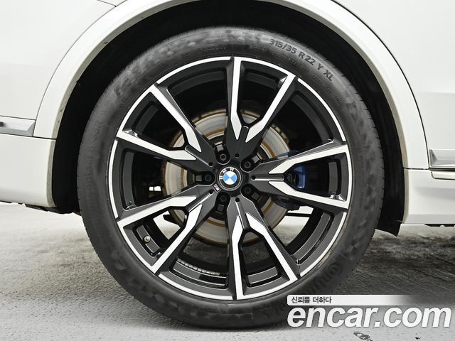 BMW X7 G07 xDrive 40i M Sport 6STR - фото 4