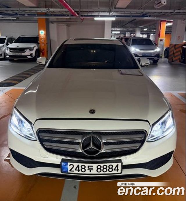 Mercedes-Benz E-Class W213 E300 4MATIC Avnatgarde - фото 0