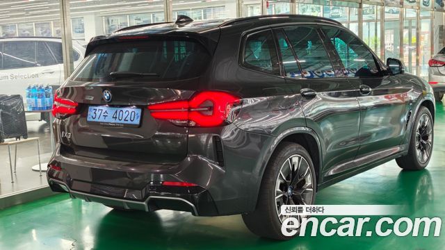 BMW iX3 M Sports - фото 1
