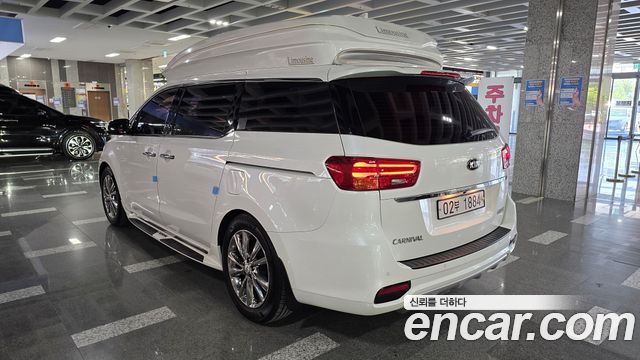 Kia Carnival Новый 9-Seater Noblesse Special - фото 3