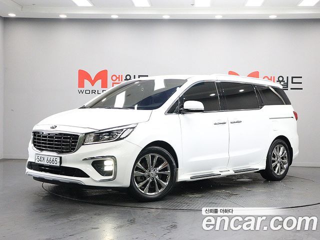 Kia Carnival Новый 7-Seater Limousine VIP - фото 0