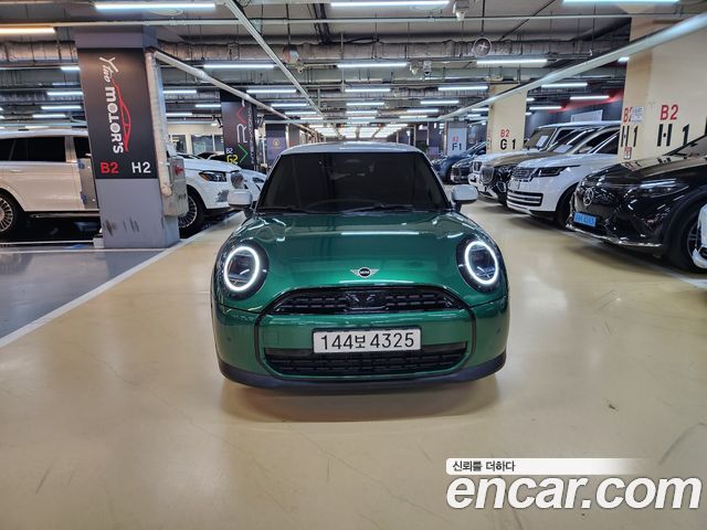 Mini Cooper 4-го поколения Classic - фото 0
