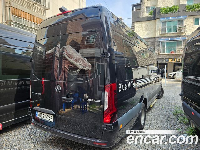 Mercedes-Benz Sprinter 3.0 Diesel W907 - фото 1