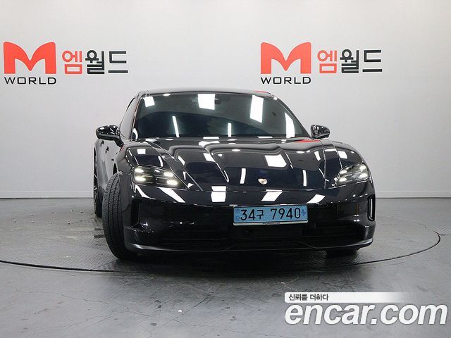 Porsche Taycan Base - фото 1