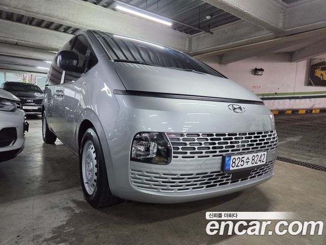 Hyundai Staria Cargo 5-Seater Smart - фото 0