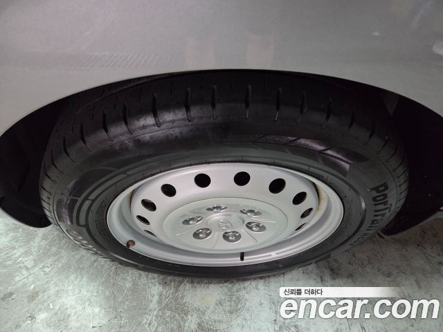 Hyundai Staria Cargo 5-Seater Smart - фото 4