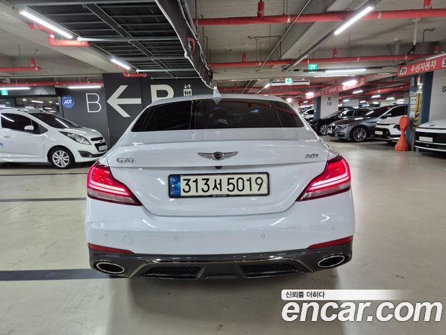Genesis G70 2.0T Sport Package - фото 3