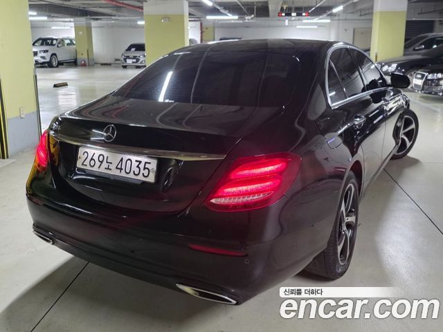Mercedes-Benz E-Class W213 E250 Avantgarde - фото 1