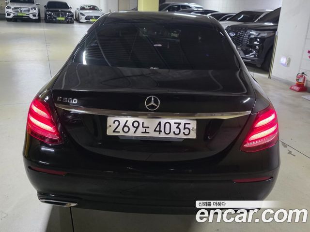 Mercedes-Benz E-Class W213 E250 Avantgarde - фото 3