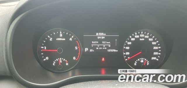 Kia Sportage Diesel 2.0 2WD Prestige - фото 4