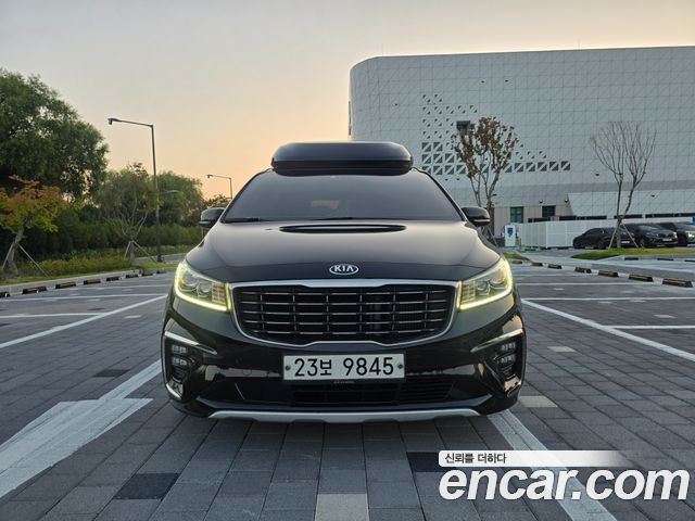 Kia Carnival Новый 9-Seater Hi-Limousine Prestige Hiroof - фото 1
