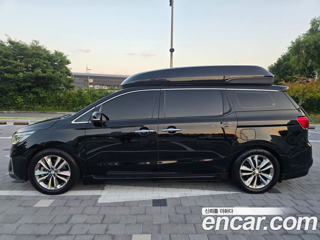 Kia Carnival Новый 9-Seater Hi-Limousine Prestige Hiroof - фото 2